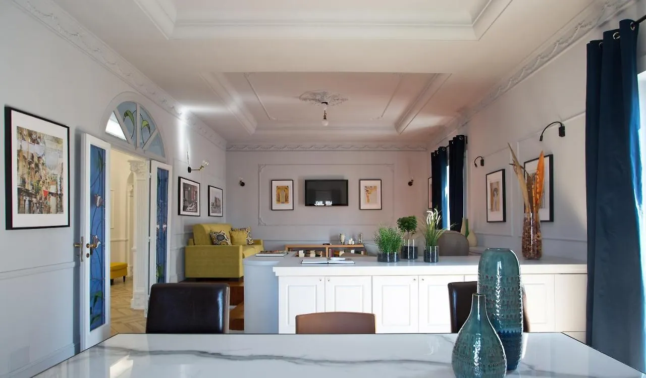 Apartment Eleganza Nel Cuore Di Napoli By Wonderful Italy