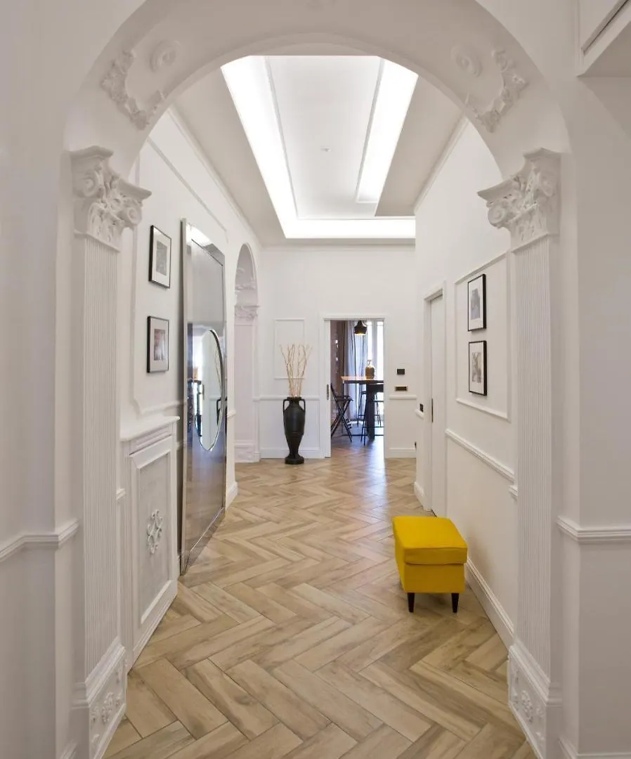 Eleganza Nel Cuore Di Napoli By Wonderful Italy Apartment Naples